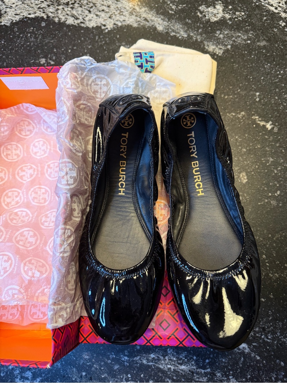 Tory Burch Eddie Ballet Flats Patent Leather Black Ballet Shoes Sz 9.5 NIB